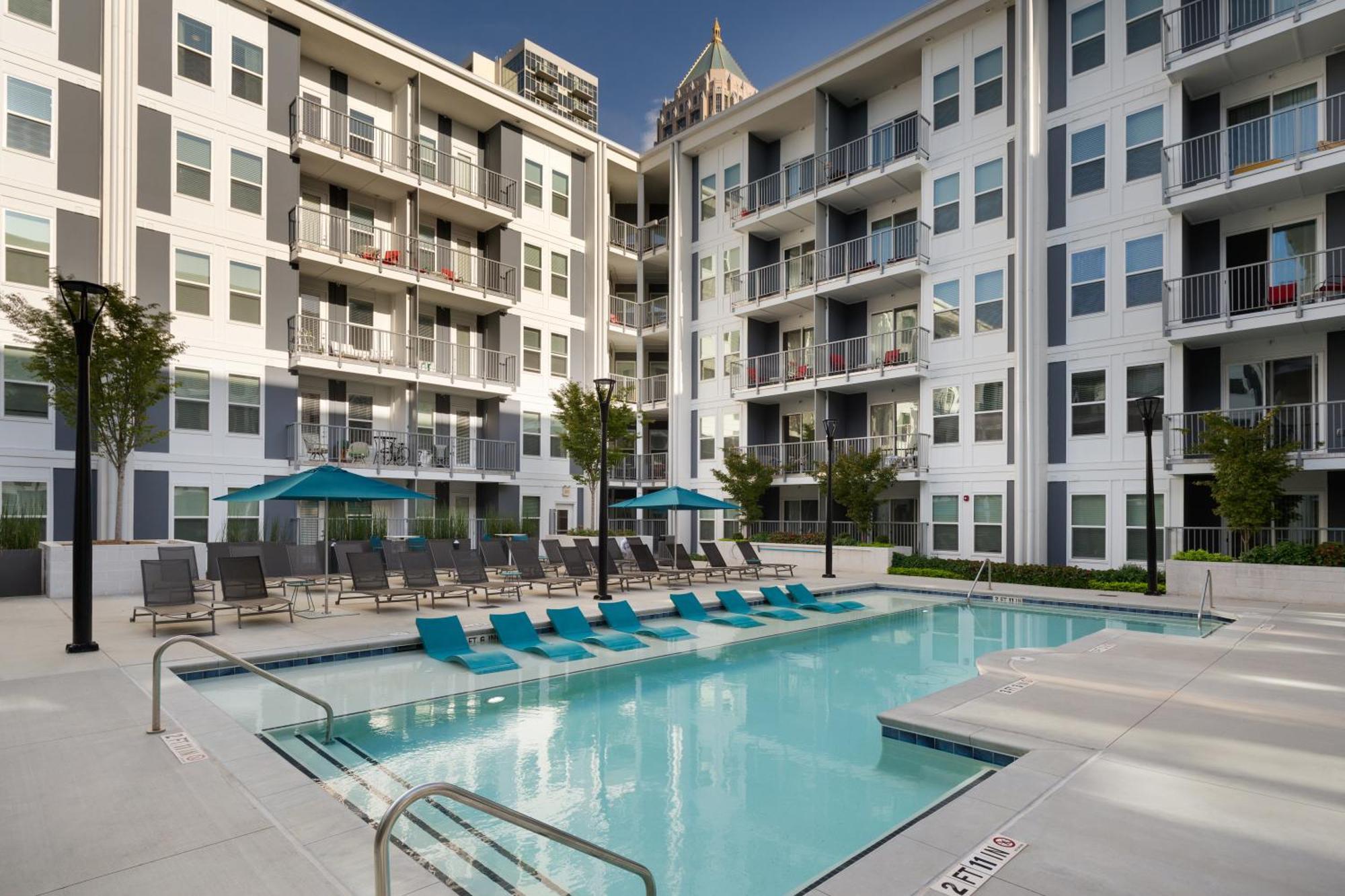 Spectacular Apartments By Bca Furnished Apartments Atlanta Room photo